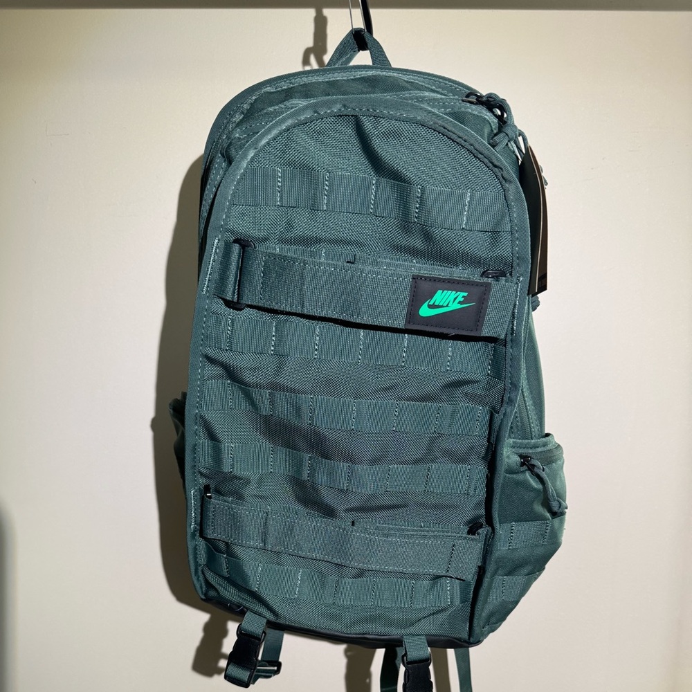 Nike Sportswear RPM Backpack SB (26L) Vintage Green FD7544-338